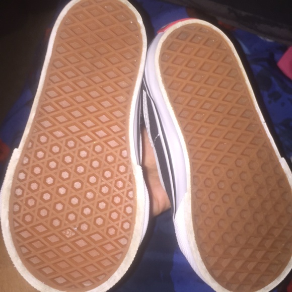 Vans - Picture 4 of 4